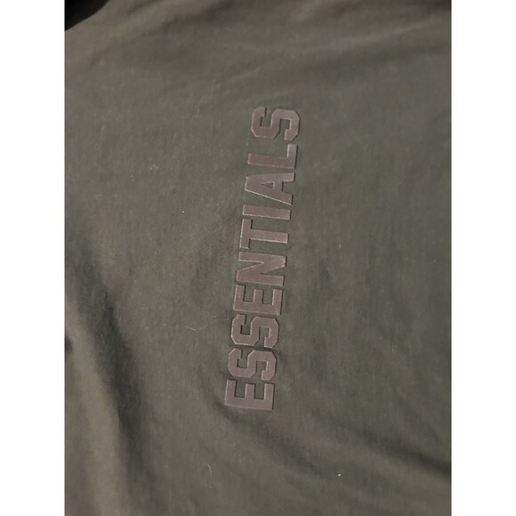 FOG Fear Of God Essentials L/S Tee Shirt Green/gray Reflective Logo Men Sz Xl - Picture 2 of 5